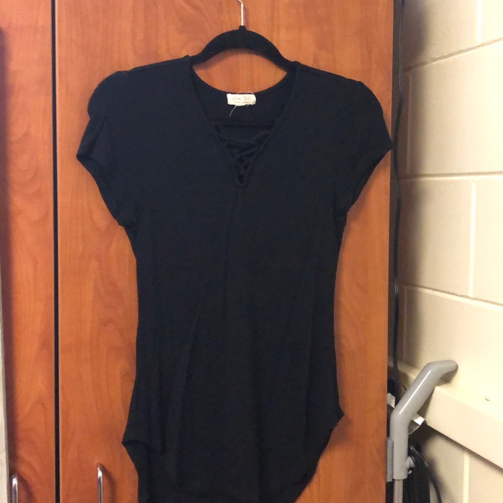 Black short sleeve shirt